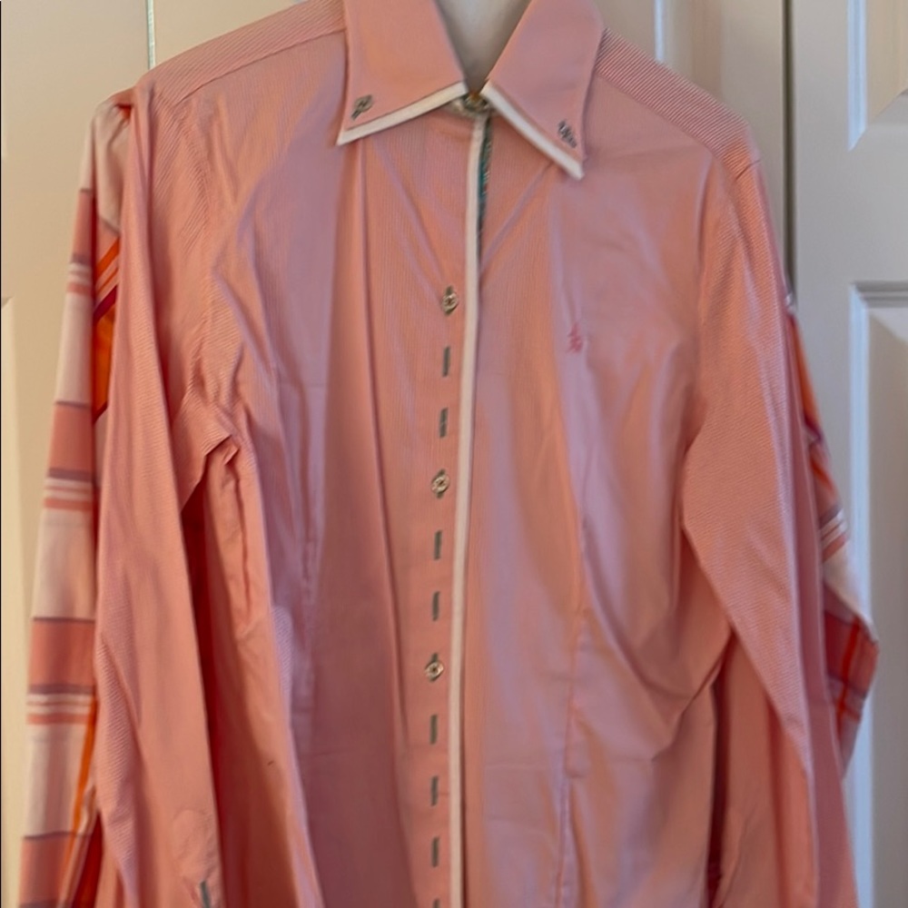 Shirts - Picture 5 of 6
